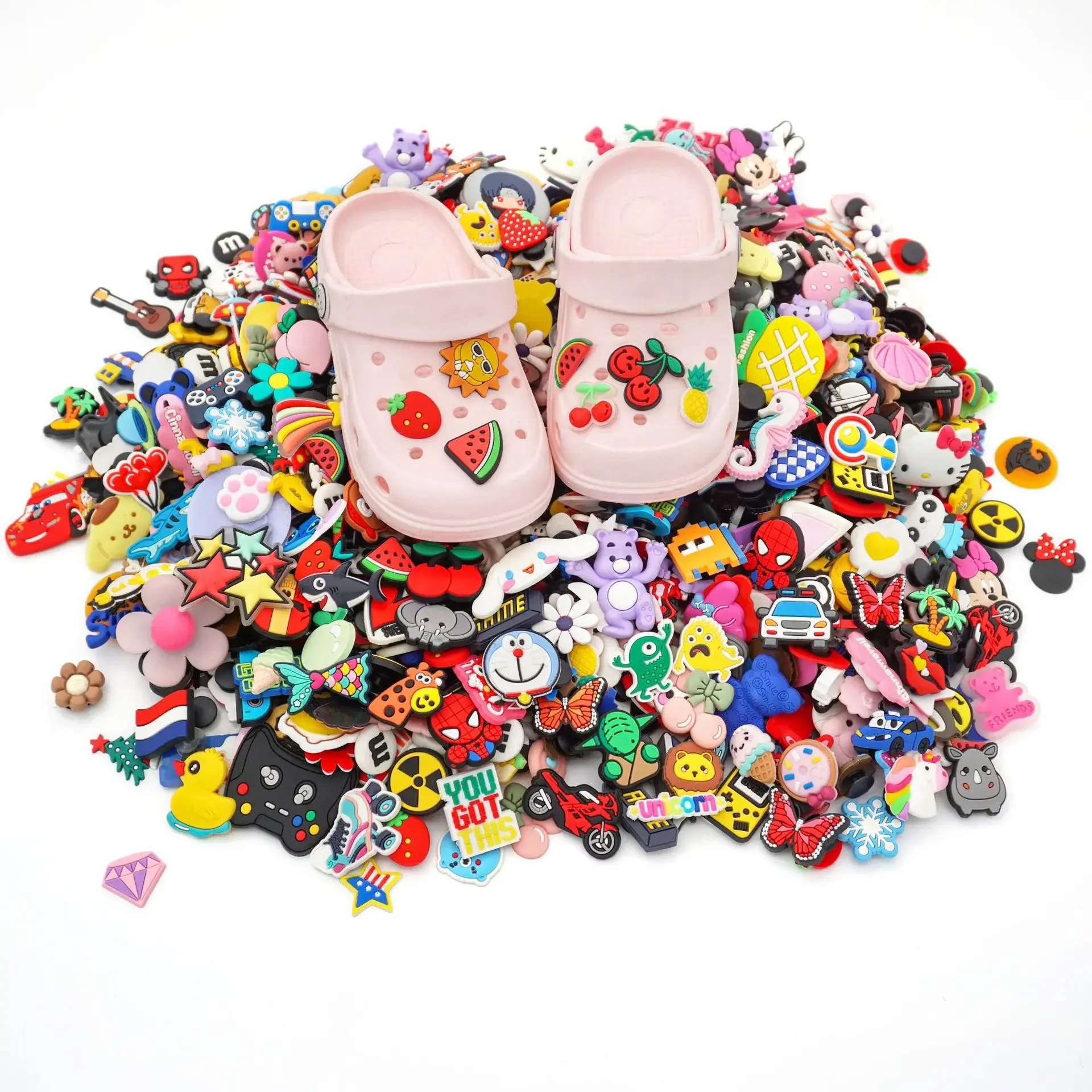 20/40/100Pcs Random Cartoon Shoe Decoration Charms for Clogs Bubble Slides Sandals Bracelet Party Favor Perforated Shoe Ornament