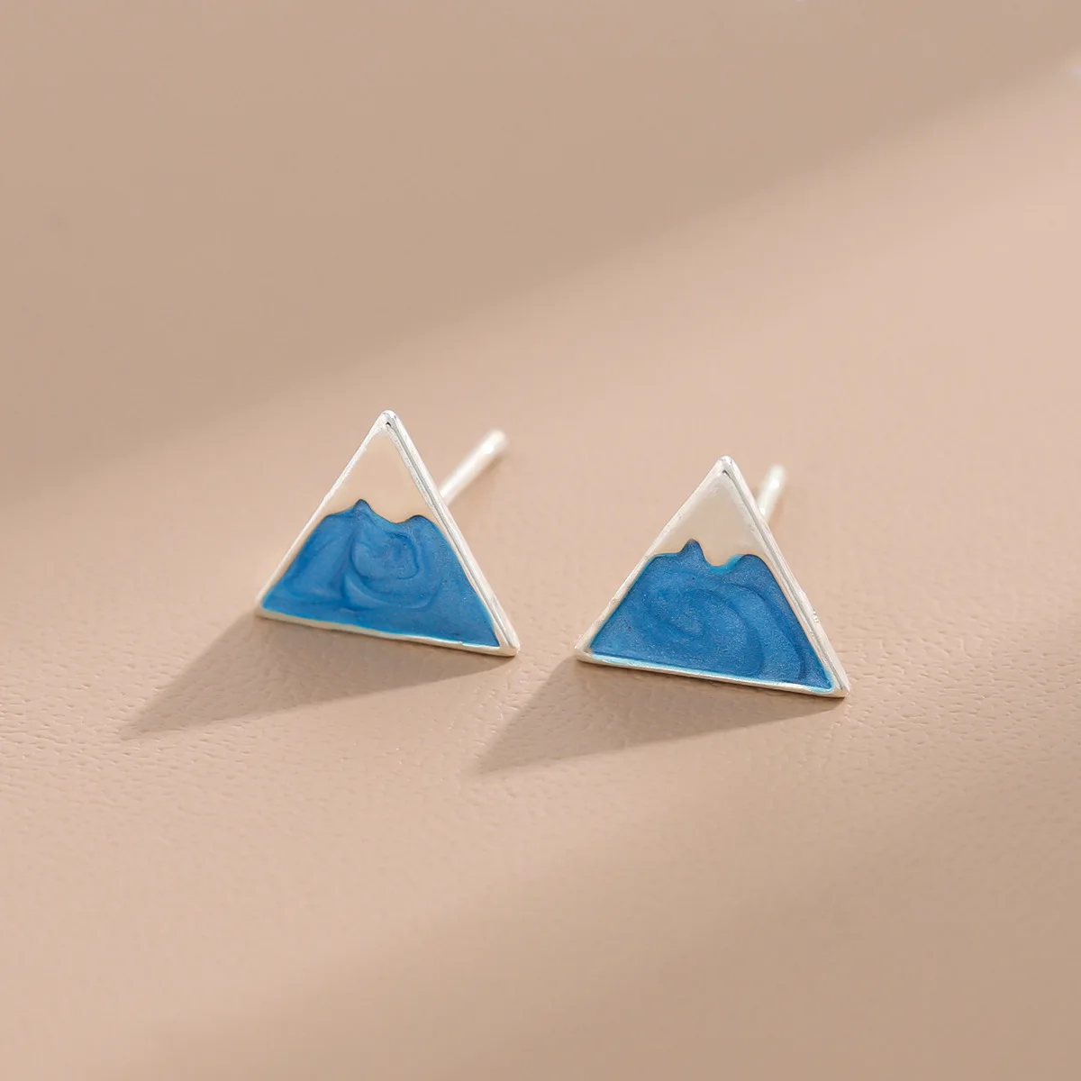 Creative New Fashion 925 Sterling Silver Jewelry Blue Triangle Geometry Snow Mountain Fresh Cute Female Stud Earrings E118