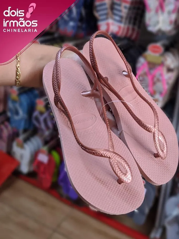 

Нескользящие сандалии-шлепанцы с перекрестными Т-образными ремешками, с ремешком между пальцами, в римском стиле, низкие, повседневные, из пластика и полиуретана, корейская версия