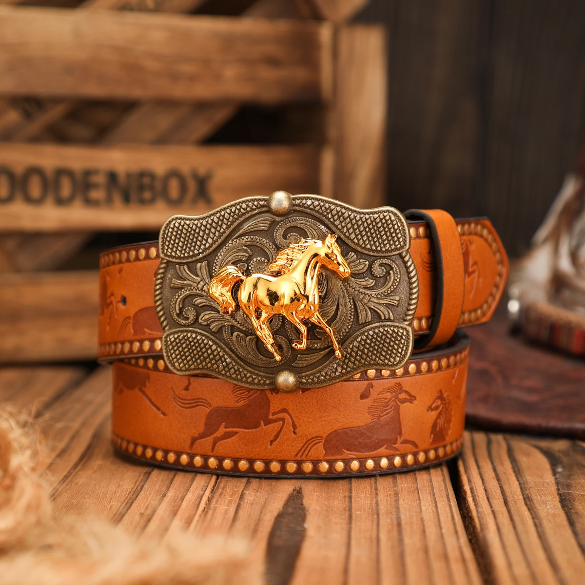 Ein Lässiger, Individueller und Retro-Gürtel, ein Kleidungs-Accessoire aus PU-Leder in Braun, mit Metallschnalle, Geeignet für Männer und Frauen – Detail 5