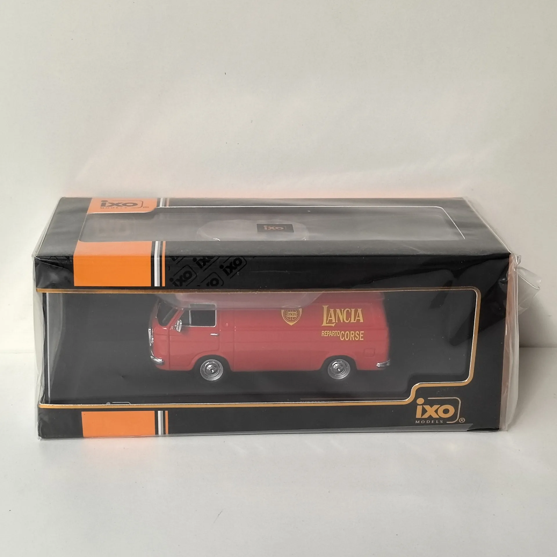 diecast-ixo-1-43-scale-fiat-238-van-lancia-fiat-alloy-car-model-collectible-toy-gift-souvenir-display-ornament