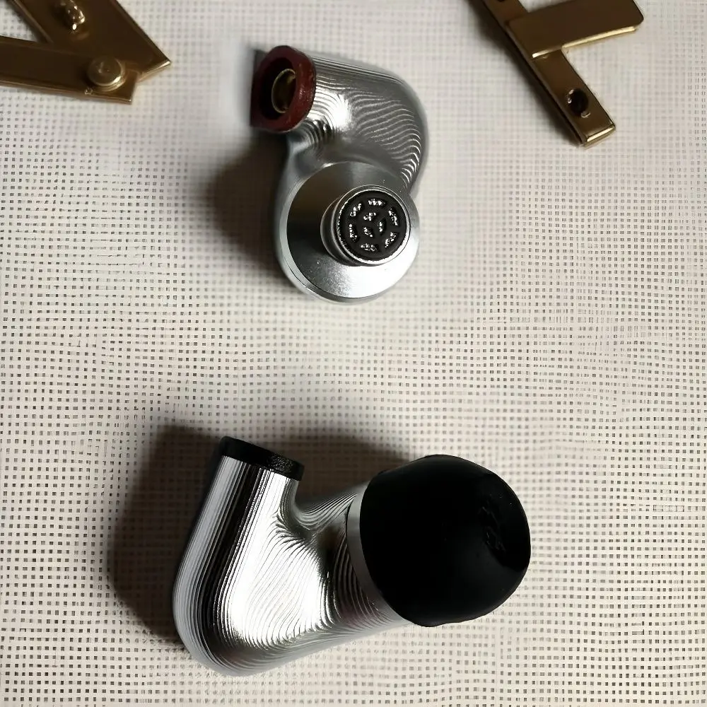 DIY IE900 HiFi In-ear Earphone high resolution 3.5/4.4mm Balanced Earplug Cable for IE300 IE600 headset cable