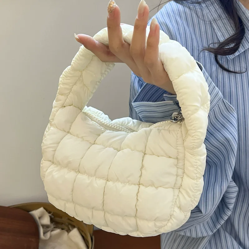 

Spring 2025 Pleated Cloud Bag Texture Quilted Bubble Handbag Casual Women Mobile Phone Bag Folded Nylon Small Size Youth Handbag