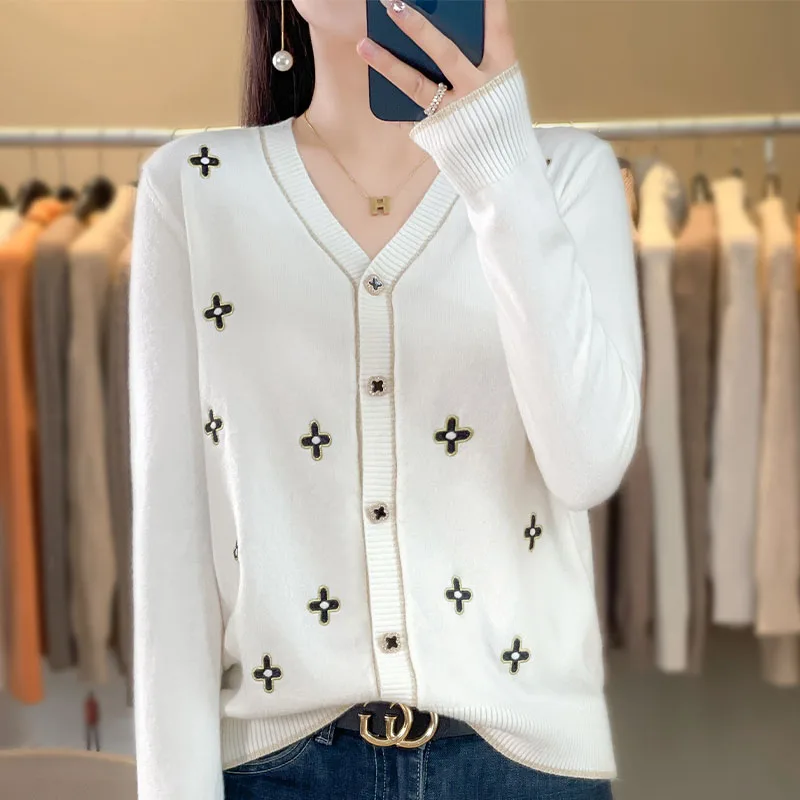 Autumn And Winter Four-Leaf Clover Embroidered Knit Cardigan Women Wear Loose Sweater Coat And V-Neck Coat