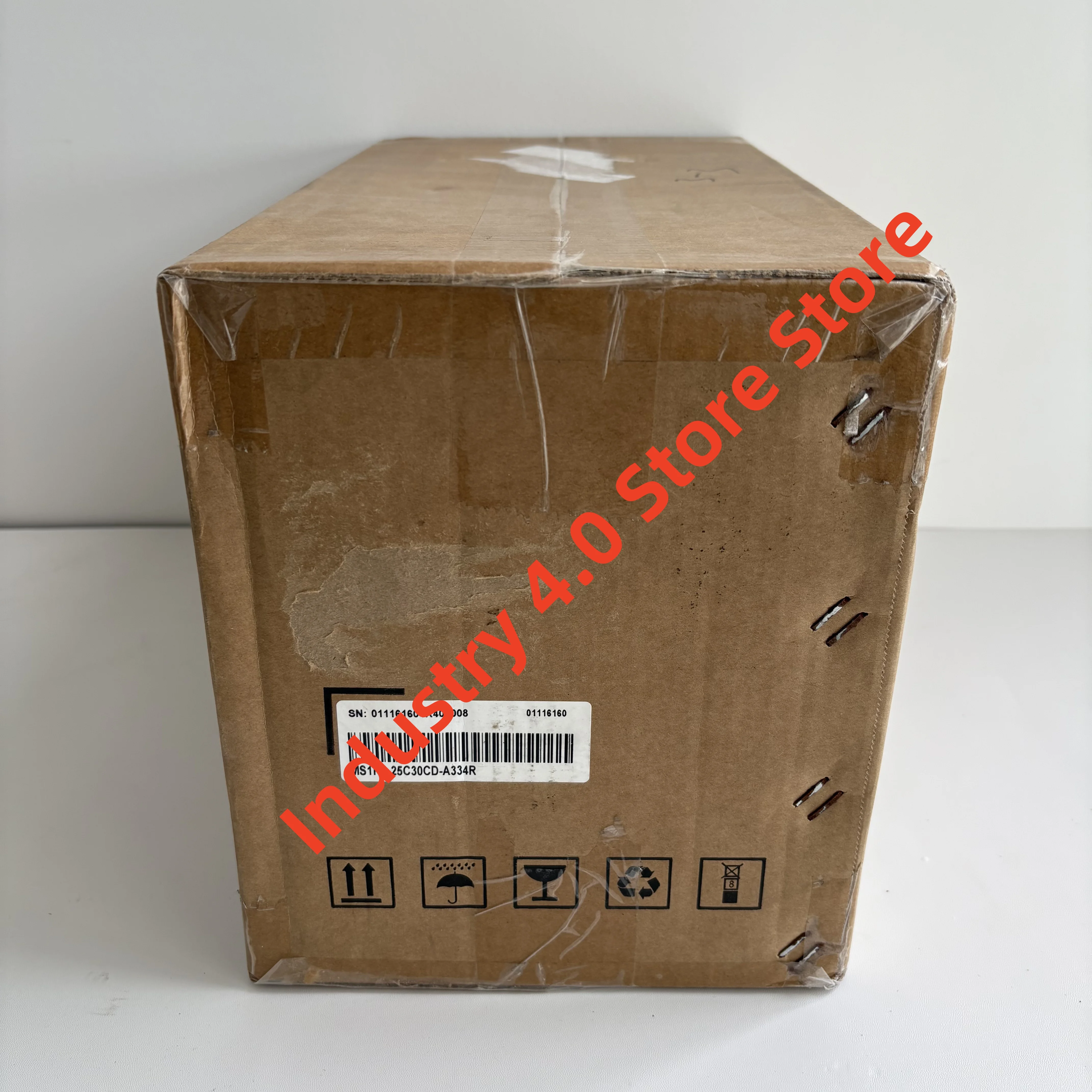 

Серводвигатель MS1H2-25C30CD-A334R новый оригинал