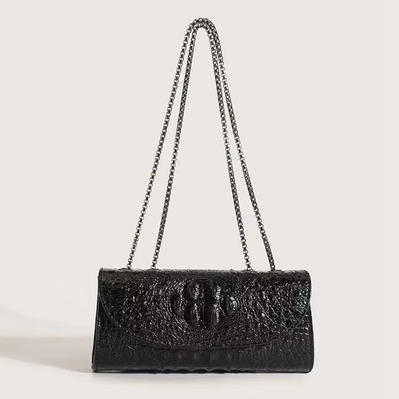 

2025 Fashion Multitude de cuero PU de múltiples talentos PU Spring de lujo y verano Detalle de la cadena grande Bolsa de embragu