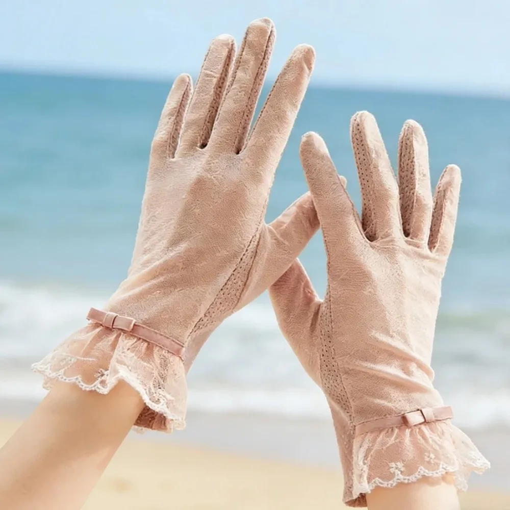 

Fashion Non-Slip Sun Protection Gloves Summer Fabric Elegant Lace Design Lace Gloves Lightweight Material Driving Gloves Women