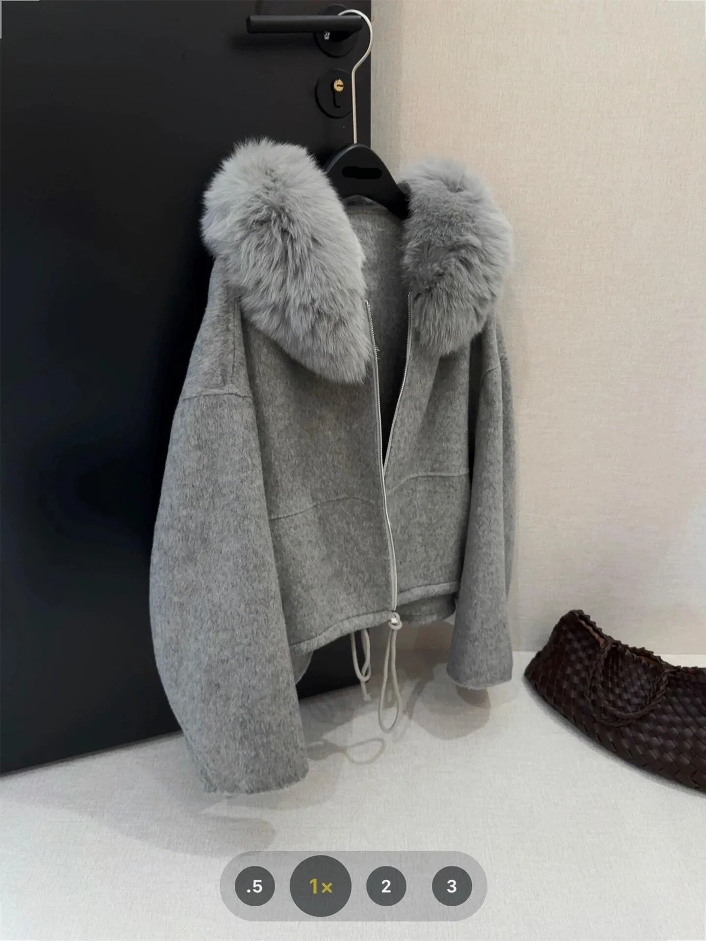 

Retro ey Double-Sided Woolen Coat with Hood Loose Fit And Large Fur Collar for Women Spring Autumn Design Sense Dstring