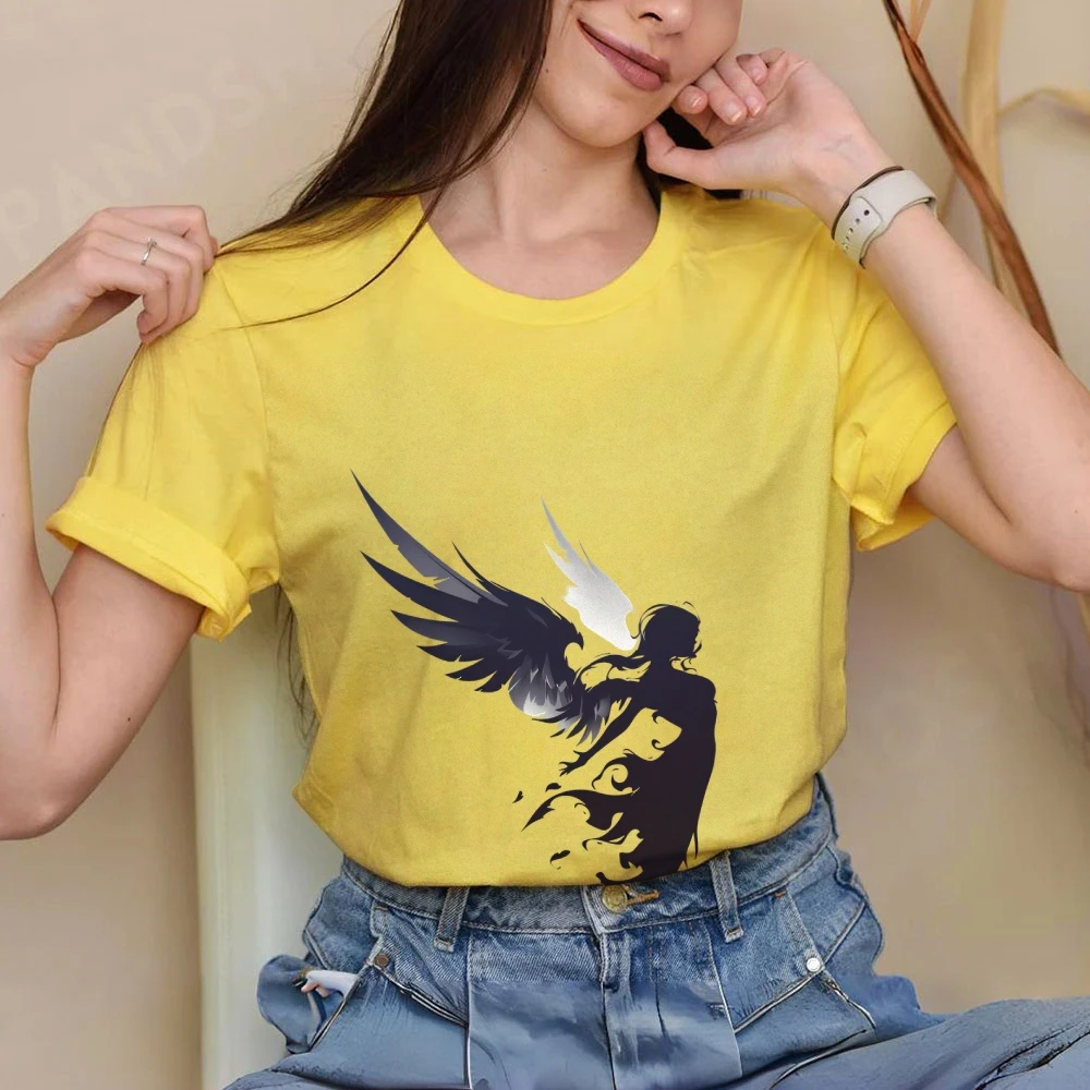 Ángel del viento oscuro, camiseta gráfica Y2k, camiseta extragrande para mujer, lindo conejito pintado a mano, arte de estilo coreano, top de verano 2025