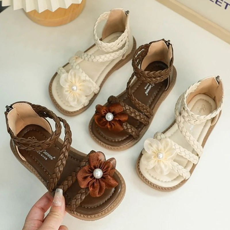 

Girls Roman Sandals Summer New Small Children Soft Sole Woven Flowers Sweet Zip Princess Style Beach Flats