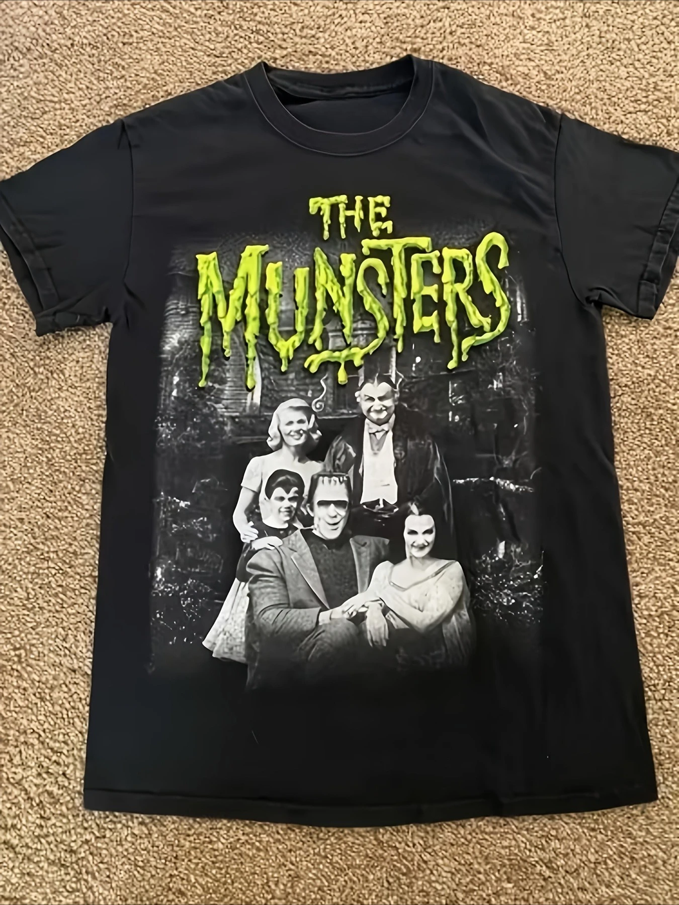 La camiseta unisex con estampado de terror clásico de 'The Masters' es adecuada para que parejas y familias la usen a diario.