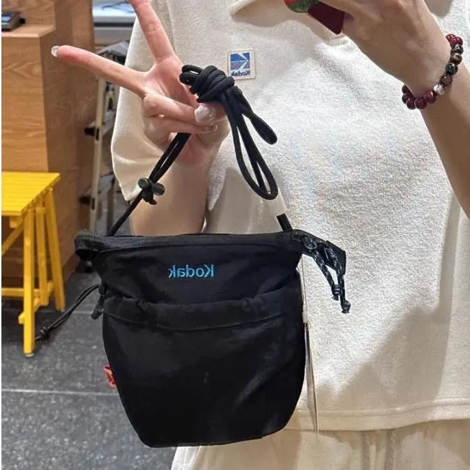 KODAK Kameratasche, kleine Umhängetasche, Outdoor-Sport, lässige Handyaufbewahrung, tragbarer Nackenrucksack – Detail 3