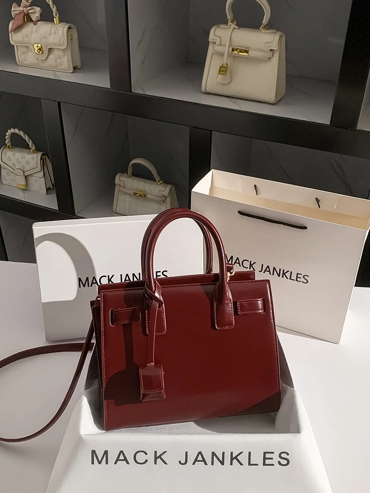 

Red Large Capaci Leather Wedding Bag Women's 2025 New Autumn Winter Commuting Handbag Ma Jankles Single oulder Tote