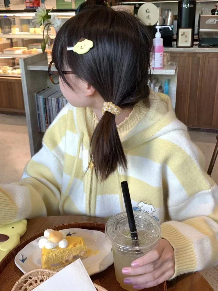 Cardigan lavorato a maglia con ricamo per cani cartoni animati giapponesi Kawaii da donna, giacche maglione a righe tutte abbinate, cappotti con cappuccio Kardigany