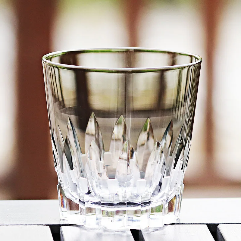 Vaso de Cristal Gris Profundo Starmine, Hecho a Mano en Japón, para Whisky Edo Kiriko