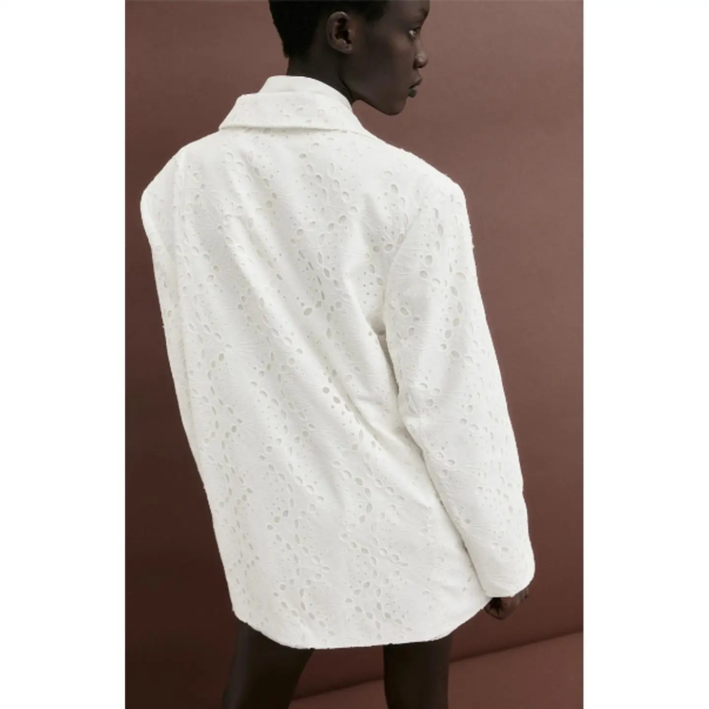 

Casual Sle Embroidered Hollow out Long Sve irt Jaet Women's Faion Autumn Collection Single Button Notch Lapel Coat