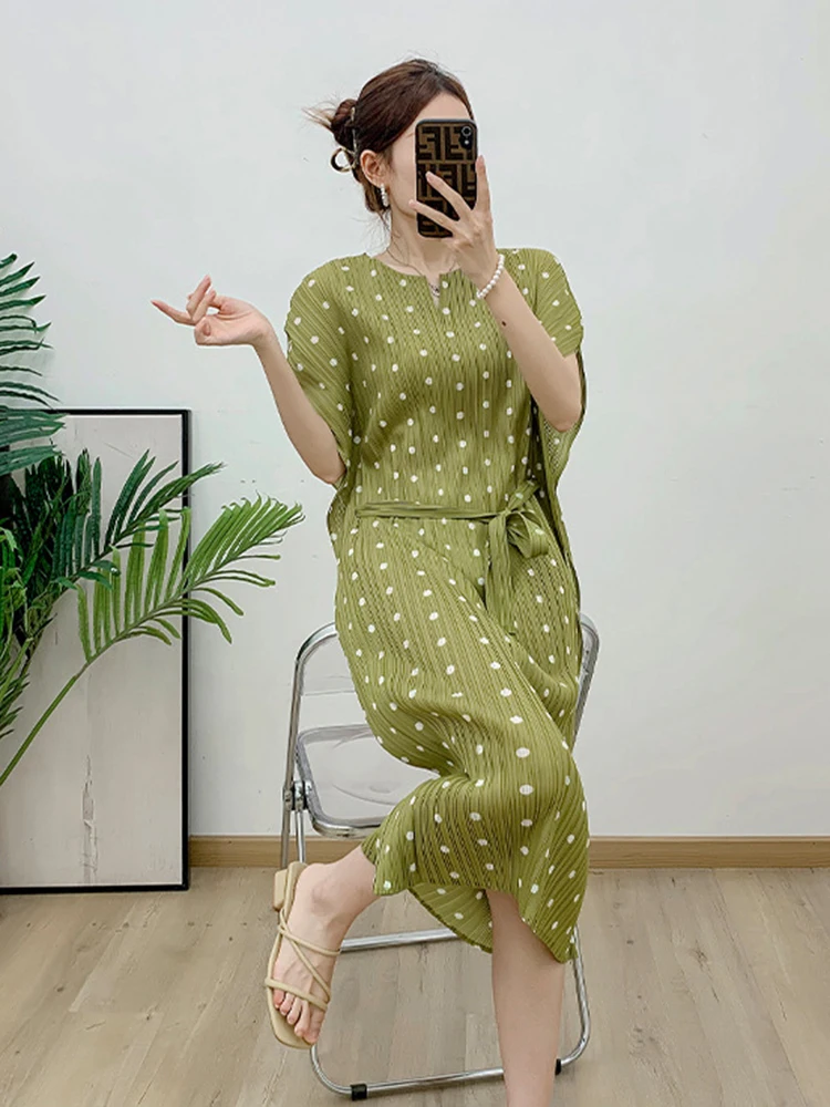 LANMREM Casual Pleated Dot Dress Women O-neck Batwing Sleeve Lace-up Gathered Waist High Stretch Dresses 2024 Summer New 2Z2018