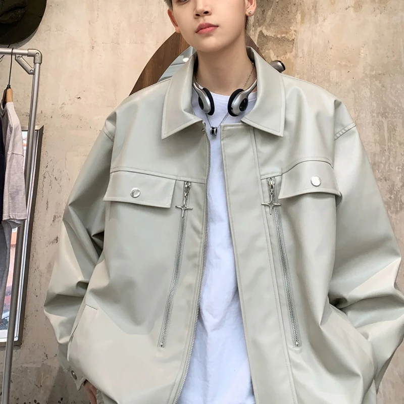 

Осенне-зимние модные однотонные куртки с отложным воротником и длинными рукавами, мужская одежда, корейские трендовые топы из искусственной кожи с карманами на молнии