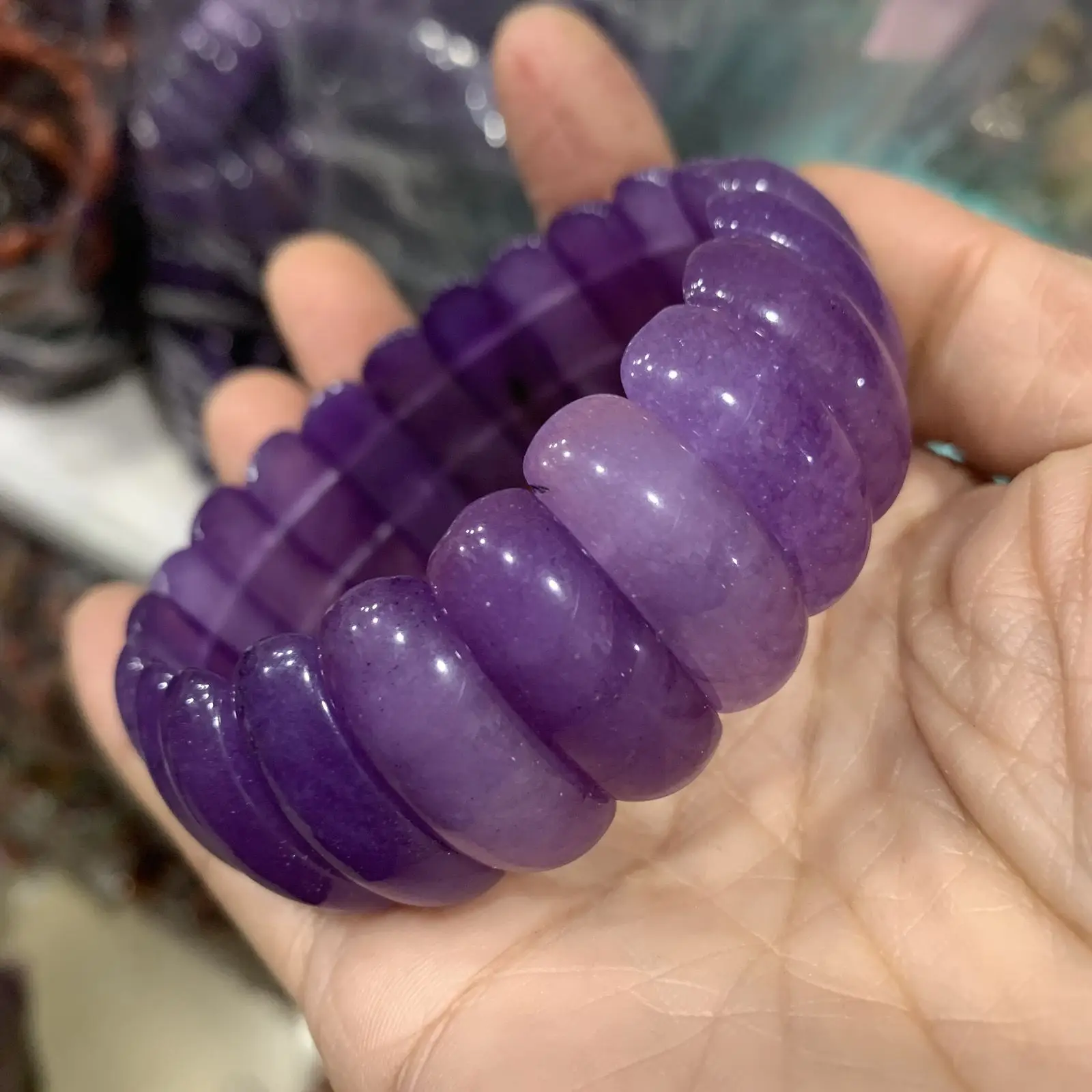 

Purple crescent moon hand bracelet size about 13 * 18mm women's bracelet