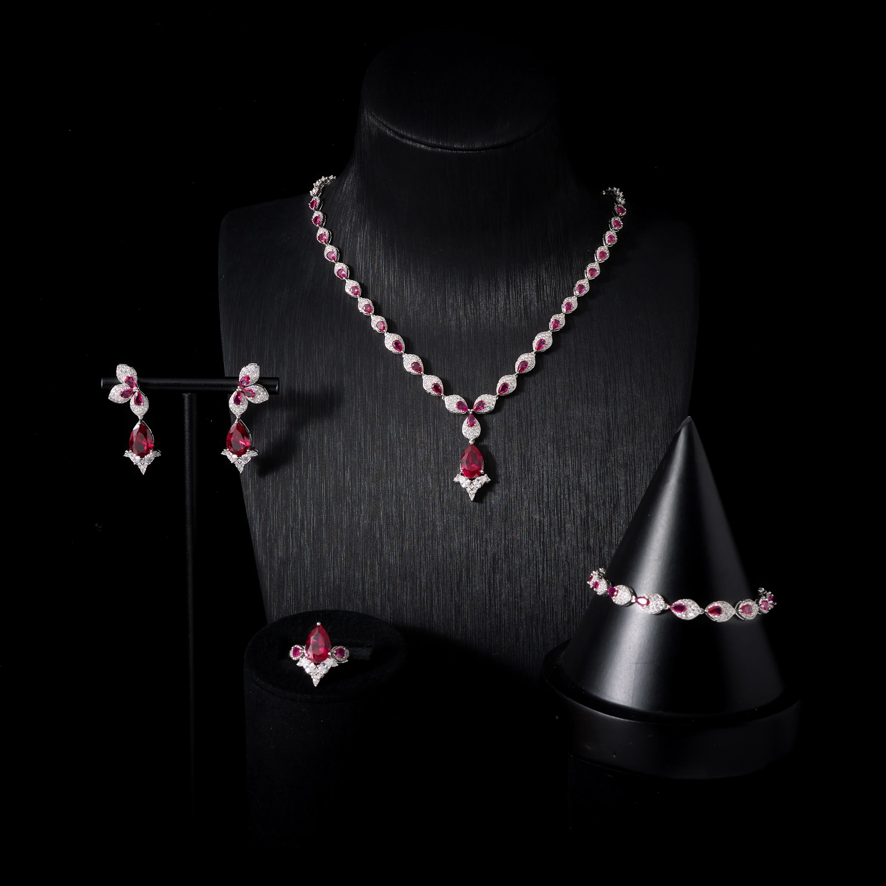IN JEWELIFE 00106 Trendy Women's Cubic Zirconia Necklace Set Fashion Jewelry for Dubai Saudi Parties Engagement