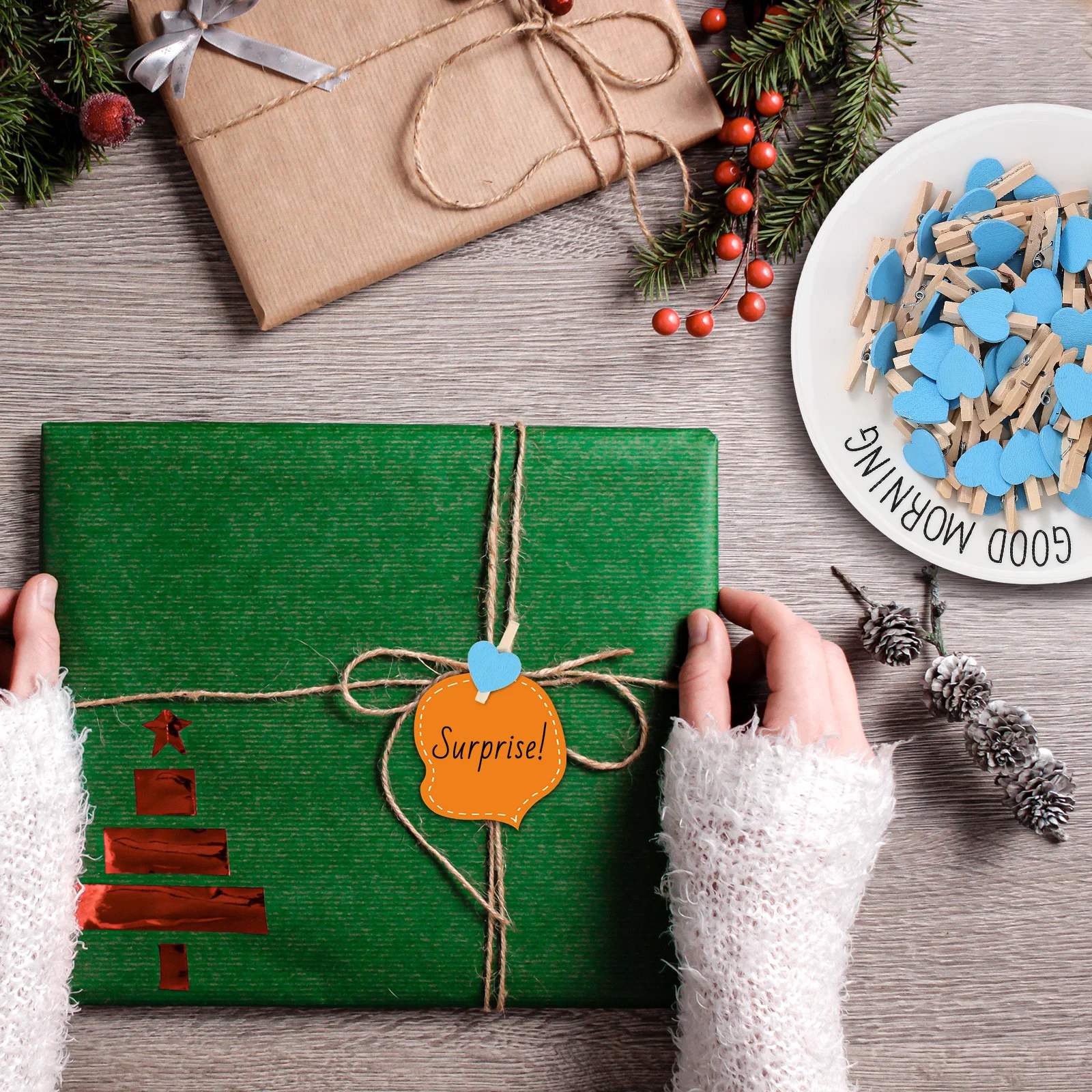 

50Pcs Love Heart Wooden Clips Mini Photo Note Memo Decor Craft Storage Love Photo Clip Picture Clips Hearts Note Memo Clip