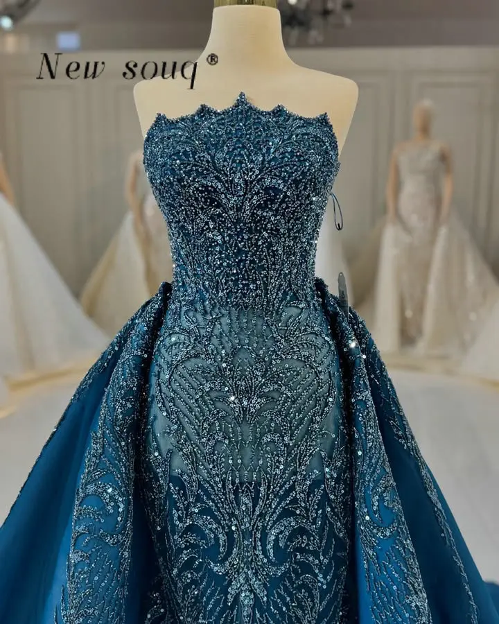 Donkerblauwgroen blauw Avondfeestjurken Op maat gemaakte Arabische tweedelige strapless bruiloftsjurken met kralen en afneembare overrok