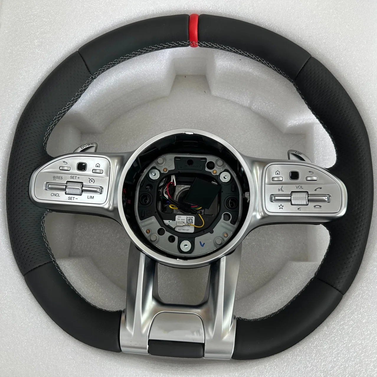 

Для Mercedes-Benz CLSW204W216W207AMGABC-класс рулевое колесо из углеродного волокна E-класса C-класса A-класса S-класса GLA GLB