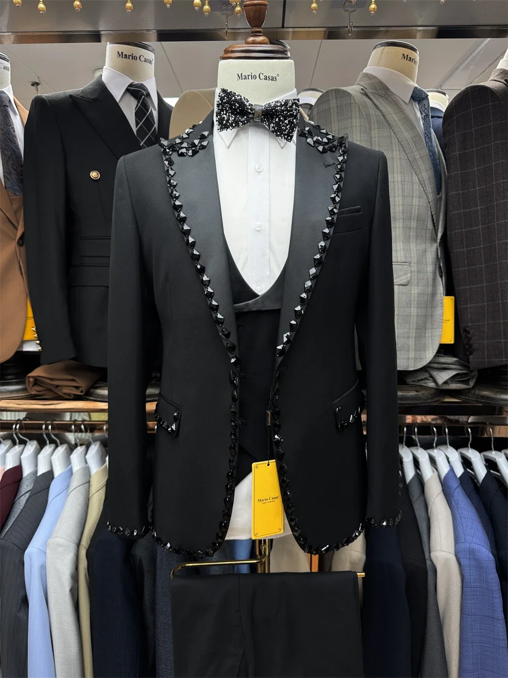 3 Piece Black Wedding Men Suits Formal Groom Tuxedos Prom Party Male Suits Crystal Men Clothing Set Peak Lapel Jacket Pants Vest