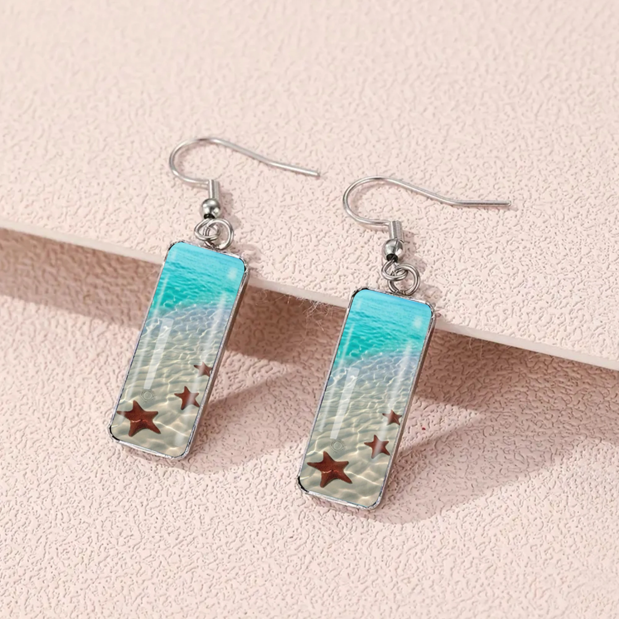 1 Pair of Clear Blue Sea Water Pattern Earrings with Convex Glass and 316 Stainless Steel Long Bars, in a Classic and Simple Style Suitable for Men and Women for Everyday Gift-Giving and Wearing, Jewelry Earrings with an Elegant and Simple Style Suitable for Women for Everyday and Vacation Wear