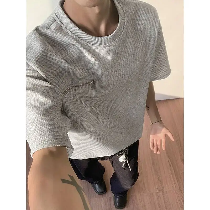 

Summer Short Sleeved T-shirt Men Casual White T Shirt Men Streetwear Korean Loose Checkered Tshirt Mens Top Large Size 5XL