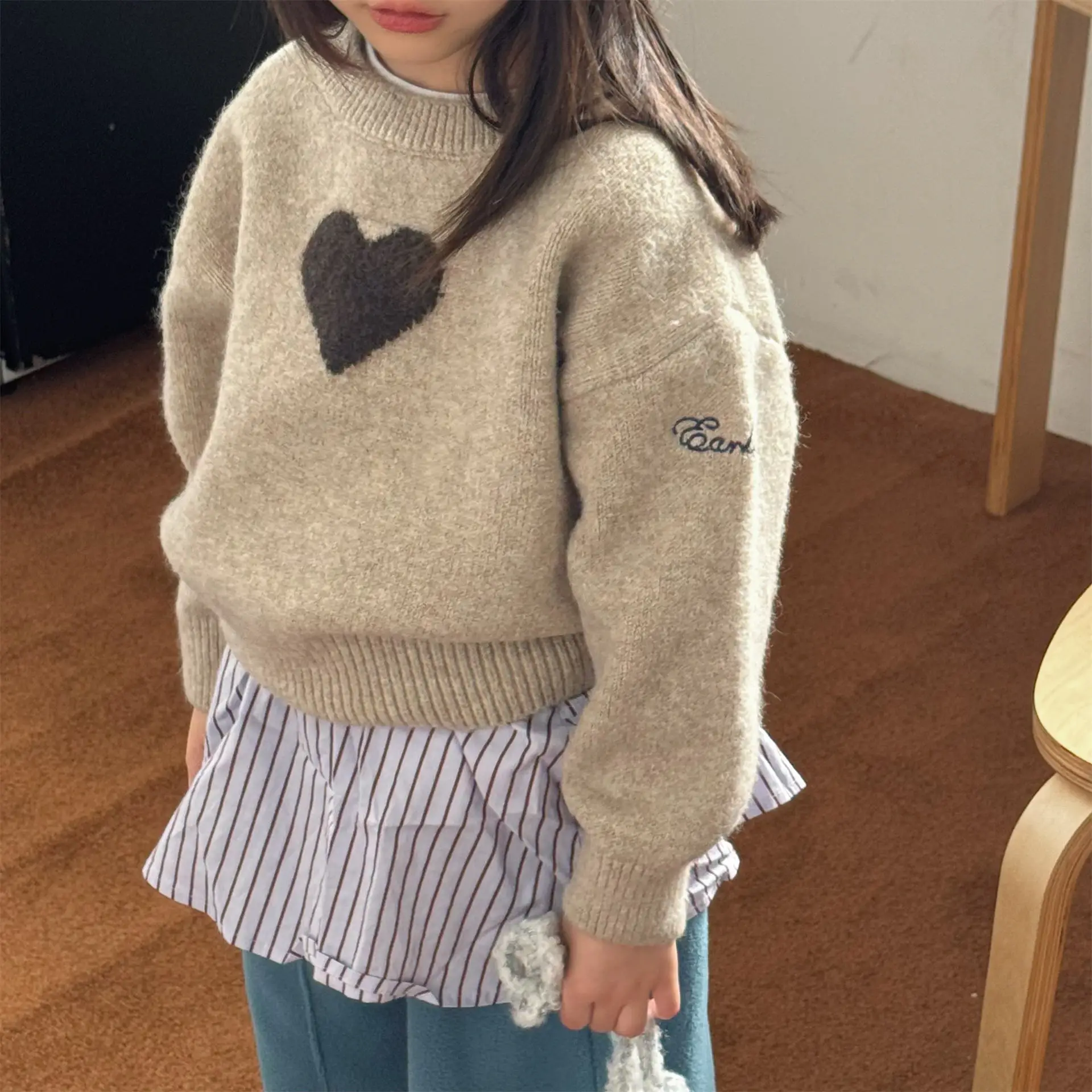 

2025 Winter New Children Thick Warm Sweater Baby Knit Pullover Boys Girls Heart Sweater Kids Long Sleeve Casual Tops