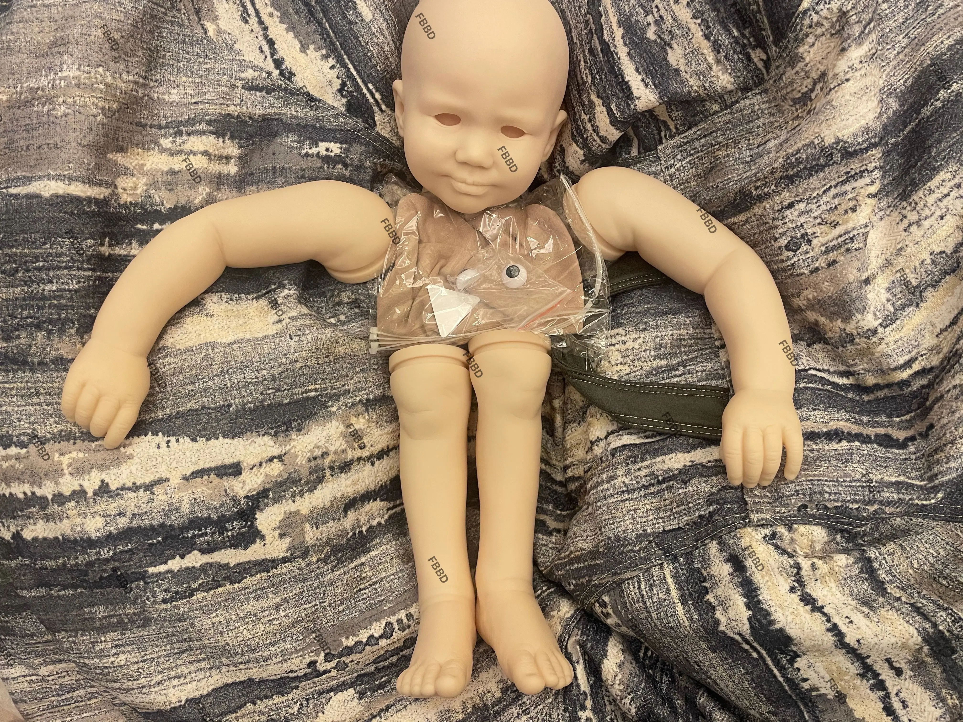 SANDIE 36inch Reborn June 3 Year Toldder Lifelike Soft Touch Lifelike Reborn Baby Doll Kits  With Standing Legs With Cloth Body