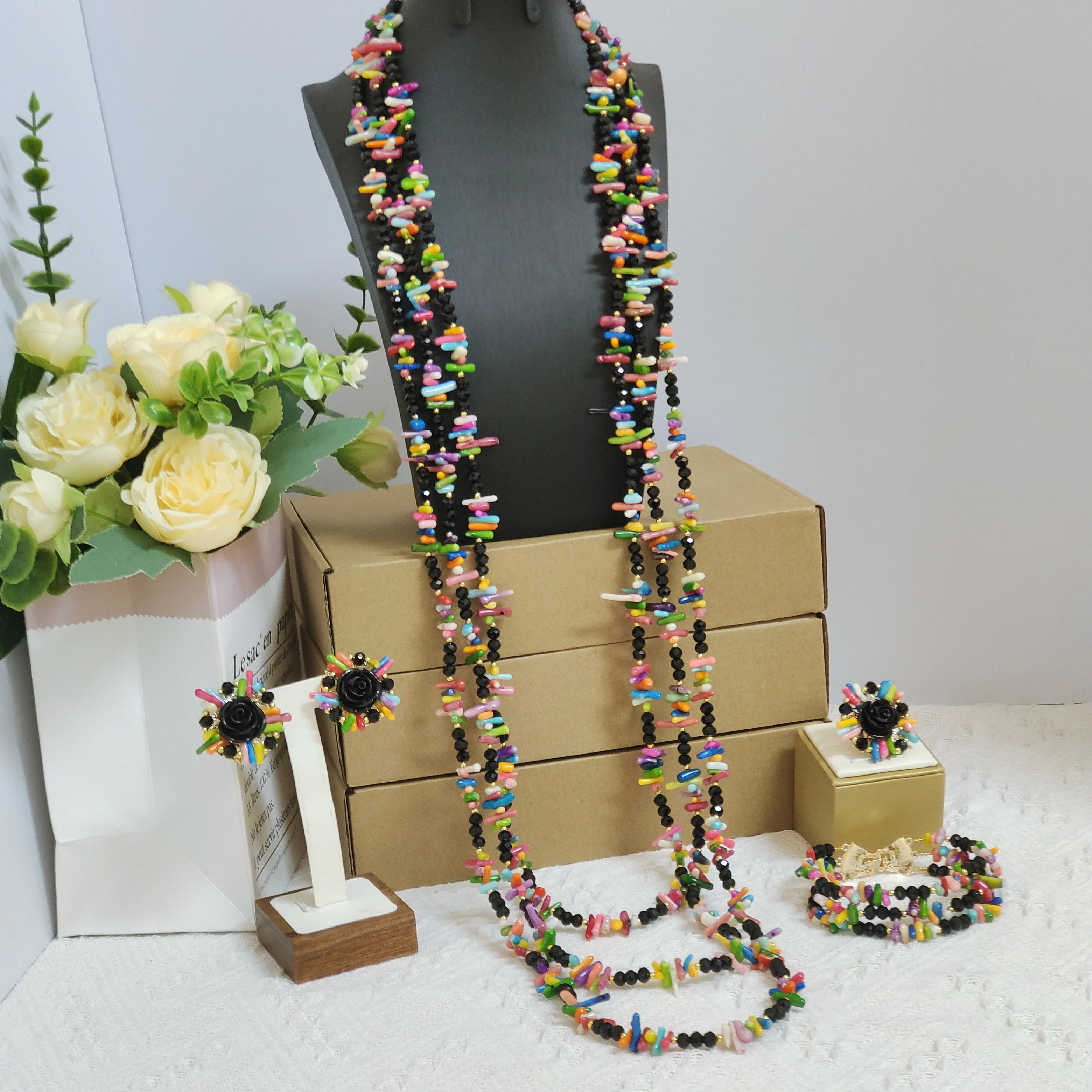 

Разноцветные коралловые бусины и черные кристаллы, нигерийский свадебный африканский комплект украшений для женщин