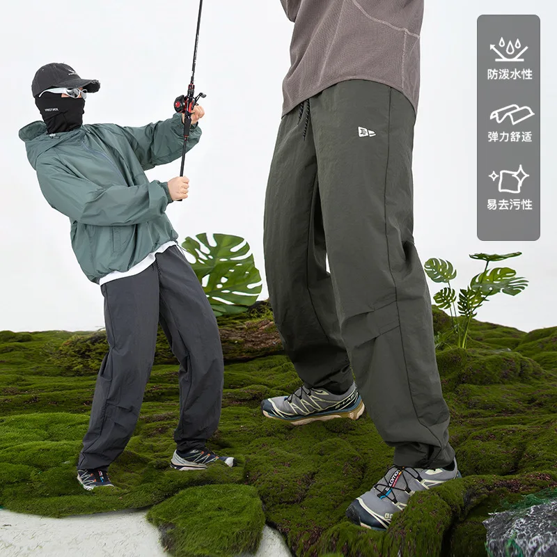남성용 Pleated 디자인 카고 낙하산 바지 봄 새로운 조절 가능한 커프스 야외 기능성 발수 스포츠 롱 3M49