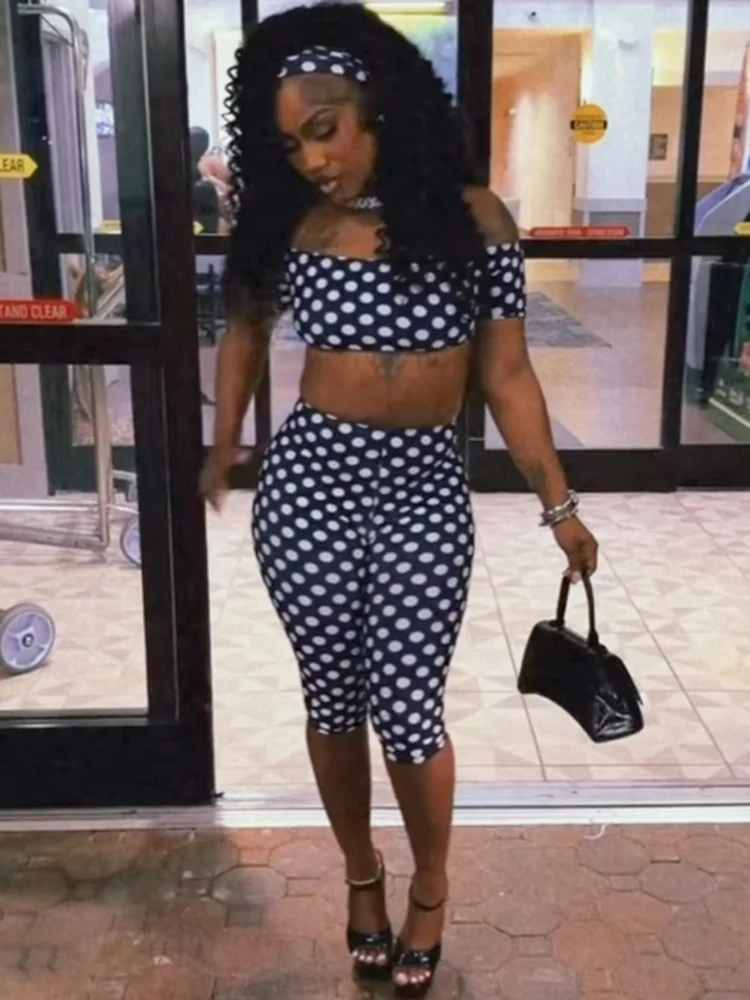 

Сексуальный комплект Nibber из 2 предметов с принтом в горошек: топ с вырезом-лодочкой и открытой спиной, открывающий пупок + облегающие шорты персикового цвета, модный костюм для вечеринок