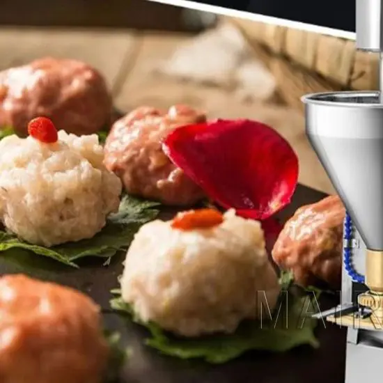 ماكينة ضرب كرات اللحم الكهربائية التجارية ماكينة تصنيع كرات اللحم من الفولاذ المقاوم للصدأ