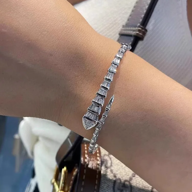 Full Diamond Snake Bone Spirit Snake Silver Bracelet Light Luxury Niche Snake Head Buckle Bracelet Female