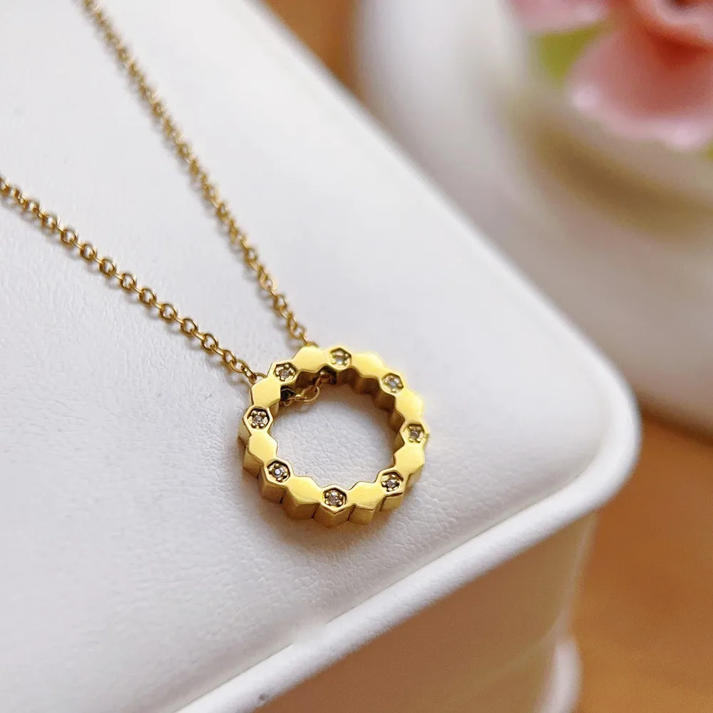 New Trendy Creative Gold Color Stainless Steel Honeycomb Hexagonal Zircon Pendant Necklace for Women Collar Chain Jewelry Gifts