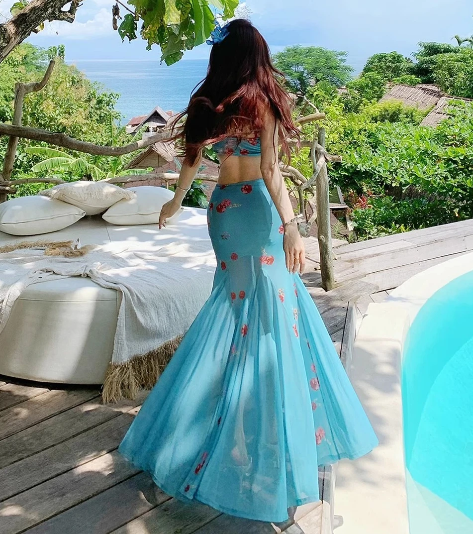 Robe trompette élégante en Satin blanc pour femmes, bretelles, sans manches, vêtements Vintage, fête d'anniversaire, Chic, moulante