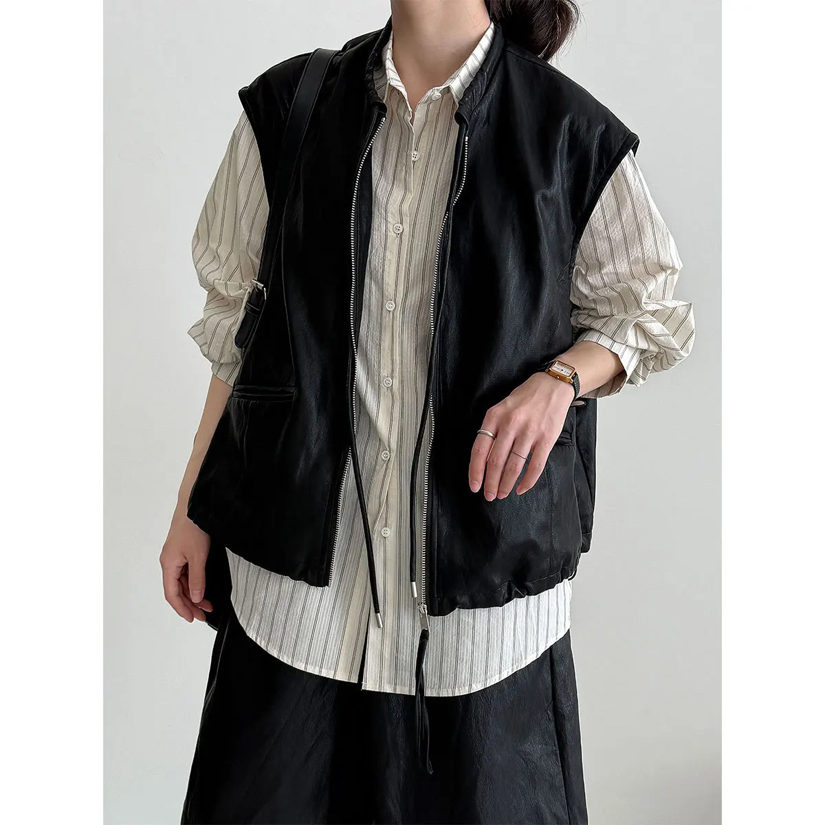 Veste en cuir PU à Clip cheval pour femme, Design rétro, superposition d'automne, décolleté à lacets, haut ample sans manches