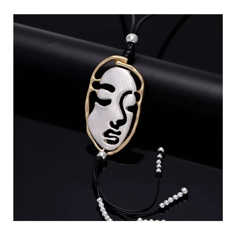 

New Sweater Chain High-end Fashion Versatile Women's Metal Long Necklace