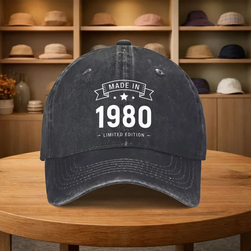 Lightweight Retro 1980 Badge Baseball Cap - Limited Edition Vintage Design with Curved Brim & Suitable for Parties, Picnics, Cam