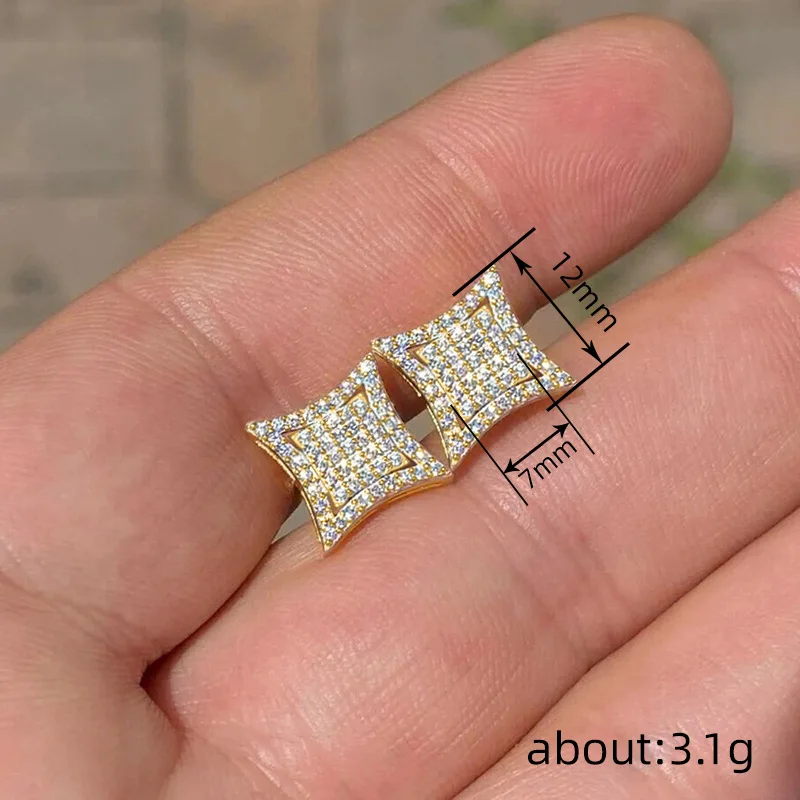 أقراط Huitan بتصميم خاص للسيدات باللون الذهبي مع مجوهرات CZ متألقة للخطوبة وإكسسوارات عصرية متعددة الاستخدامات