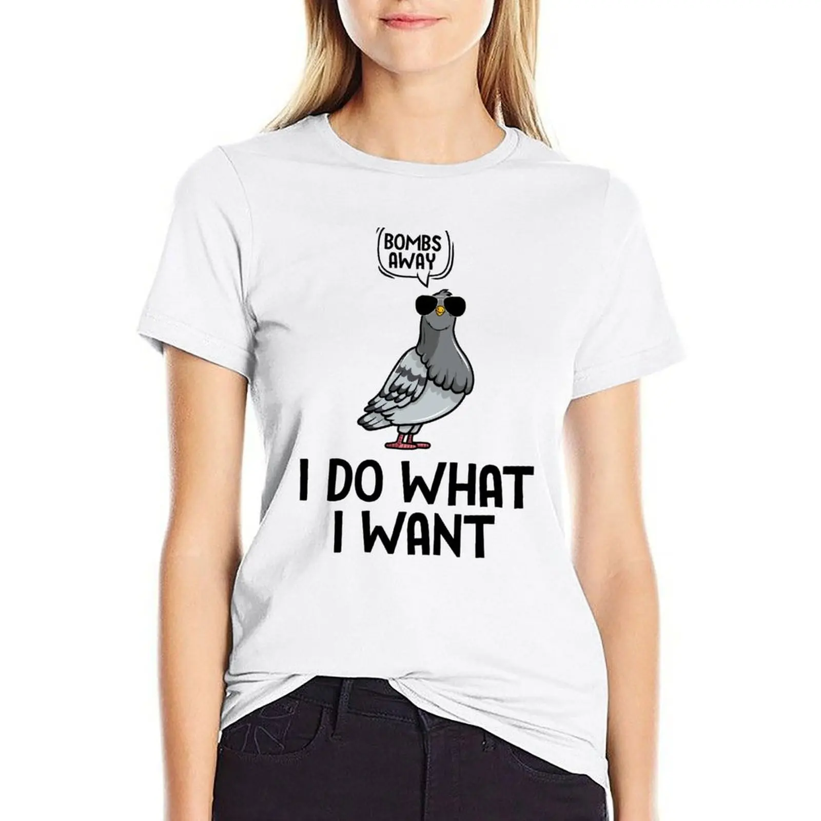 

Pigeon Memes I Do What I Want Cat Remix While Pigeons Do What They Do Best T-shirt vintage clothes graphics T-shirt Women