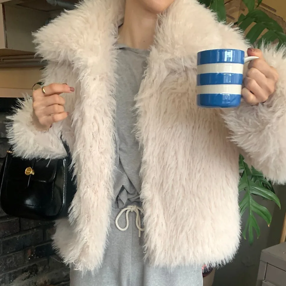 Elegancki płaszcz damski na jesień i zimę, ciepły, futrzany, w stylu retro, modny, prosty krój, długi płaszcz.