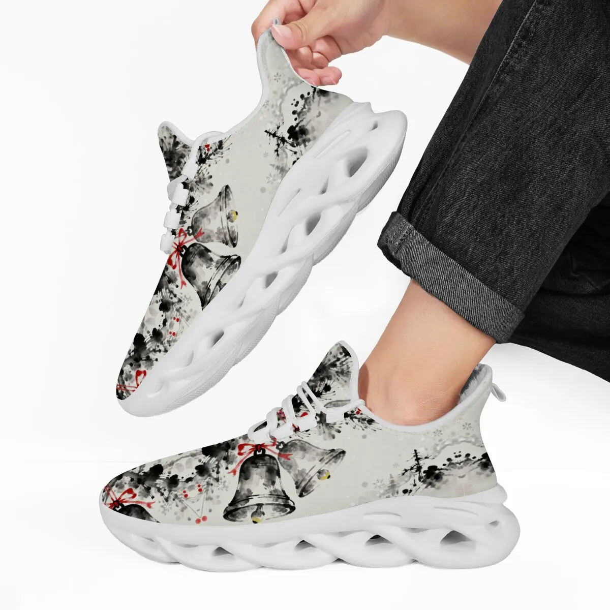 

Рождественские повседневные туфли на плоской подошве с цветными блоками чернил, белой подошвой, шнуровкой, круглым носком и тканой спортивной обувью большого размера.