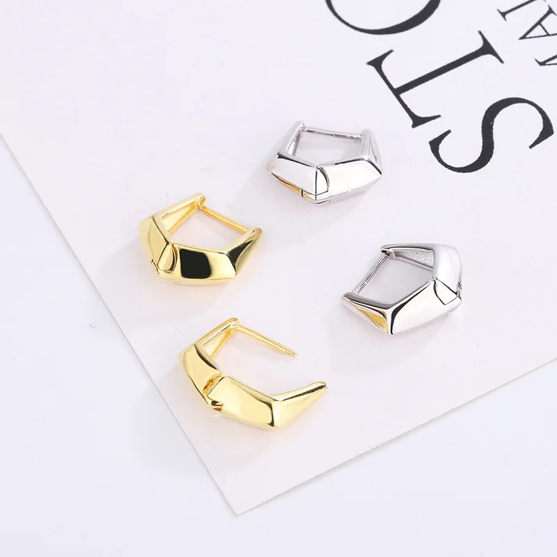 2023 New 100% s925 Silver Earrings in Korea Simple and Cool Style, Versatile Ear Buckles, Sleeping Earrings Without Removing