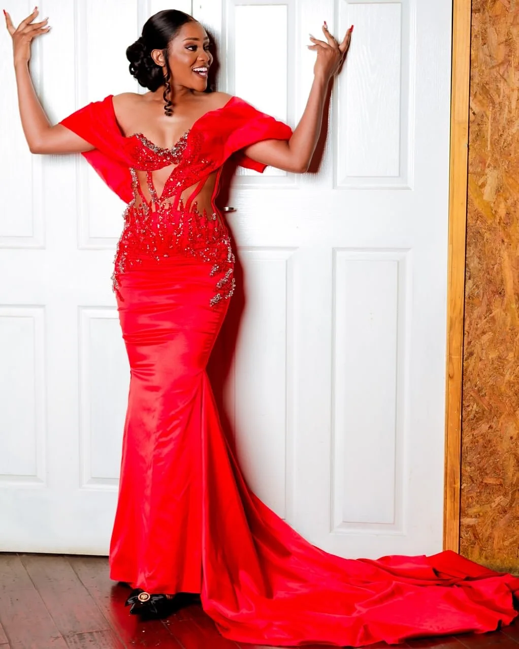 Sirena roja 2025 vestidos de fiesta apliques con cuentas satén noche Formal fiesta cumpleaños vestidos ZJ261