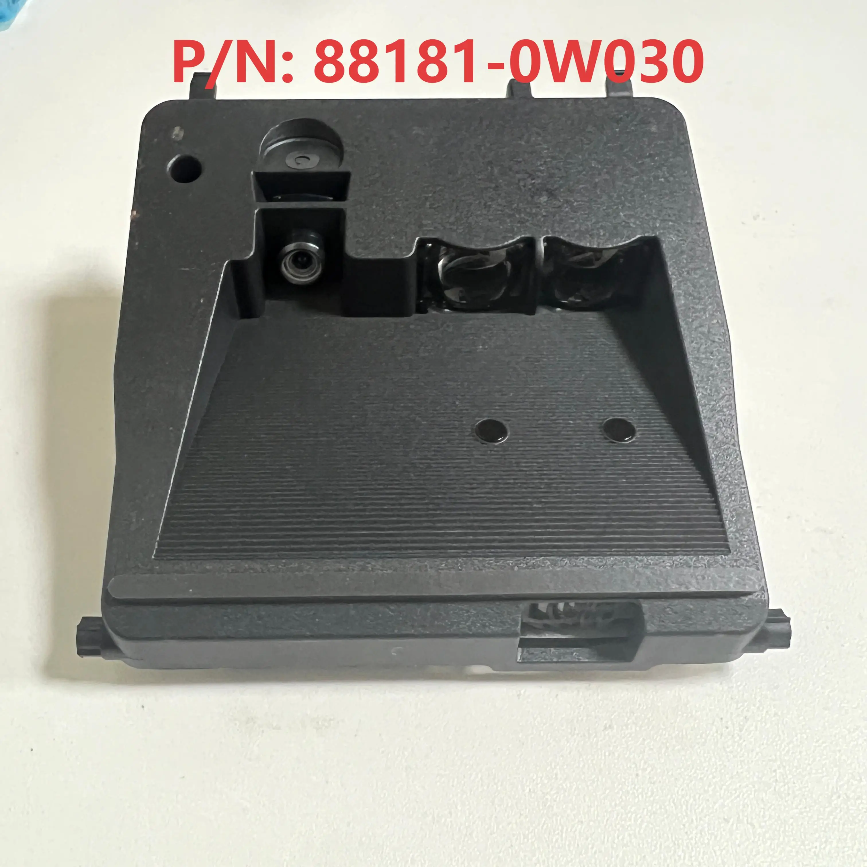 88181-0W030 10R-047416 OEM كاميرا ما قبل الاصطدام الاستشعار حارة حفظ المغادرة تحذير ل 2015-2018 تويوتا بريوس C الملحقات