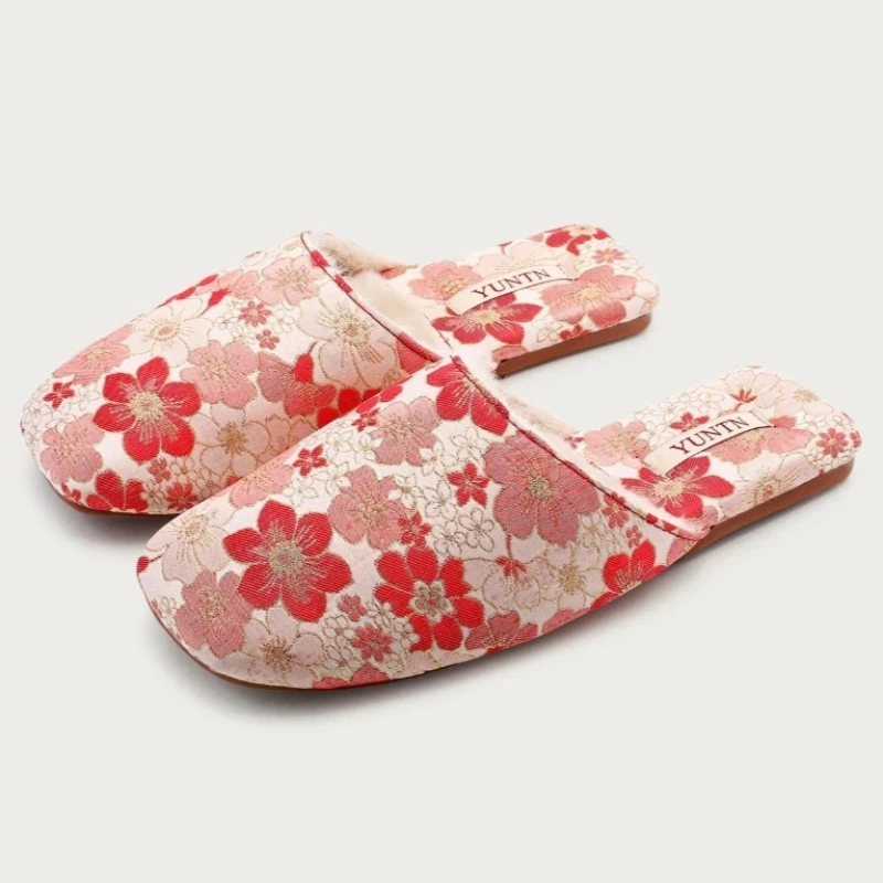 

Домашние тапочки с вышивкой в китайском стиле, женские осенне-зимние теплые пушистые хлопковые туфли, удобная женская обувь на легкой мягкой подошве